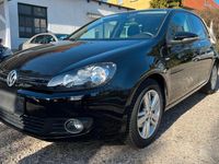 Gebraucht VW Golf VII Match 105 PS (77 kW) 2012 Schwarz Limousine