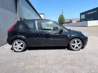 Gebraucht Ford Fiesta 60 PS (44 kW) 2005 Schwarz Kleinwagen