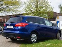 Usado Ford Focus Trend 150 HP (110 kW) 2003 Cinzento Sedan