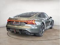 Neu Audi e-tron Performance 620 kW (843 PS) 2026 Grün (grün / bedfordgrün) SUV