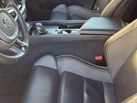 Gebraucht Volvo XC60 R-Design 197 PS (144 kW) 2022 Grau SUV