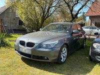 Gebraucht BMW 525 177 PS (130 kW) 2005 Grau Limousine