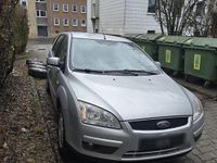 Gebraucht Ford Focus 100 PS (73 kW) 2007 Silber Kombi