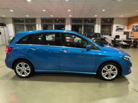 Gebraucht Mercedes B220 184 PS (135 kW) 2015 Suedseeblau  metalliclack Van / Kleinbus