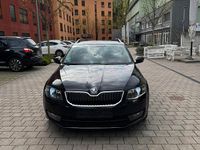 Gebraucht Skoda Octavia 150 PS (110 kW) 2014 Schwarz Kleinwagen
