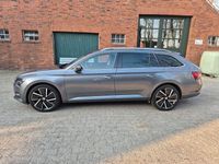 Gebraucht Skoda Superb Style 150 PS (110 kW) 2023 Grau Kombi