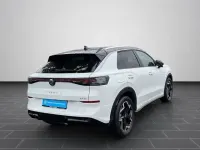Gebraucht VW T-Roc 150 PS (110 kW) 2026 Pure white / schwarz SUV