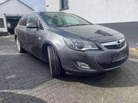 Gebraucht Opel Astra 125 PS (91 kW) 2011 Grau Kombi