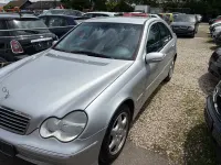 Gebraucht Mercedes C200 163 PS (119 kW) 2003 Silber Limousine