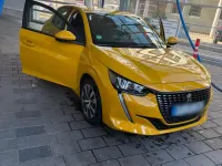 Gebraucht Peugeot 208 101 PS (74 kW) 2020 Gelb Kleinwagen