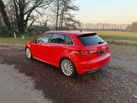 Gebraucht Audi A3 e-tron 204 PS (150 kW) 2015 Rot Kleinwagen