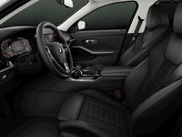 Gebraucht BMW 320 Sport Line 190 PS (139 kW) 2021 Weiß Limousine