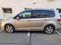 Gebraucht VW Touran 150 PS (110 kW) 2016 Bronze Van / Kleinbus