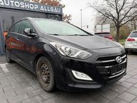Gebraucht Hyundai i30 Trend 101 PS (74 kW) 2017 Schwarz Kombi