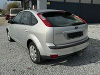 Gebraucht Ford Focus Style 109 PS (80 kW) 2007 Silber Limousine