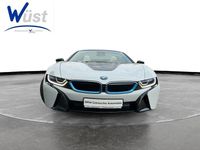 Gebraucht BMW i8 374 PS (275 kW) 2019 Kristallweiss perleff. m. akze Cabrio