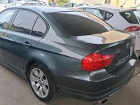 Gebraucht BMW 318 143 PS (105 kW) 2009 Grün Limousine