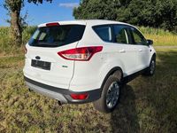 Gebraucht Ford Kuga 150 PS (110 kW) 2016 Weiß SUV