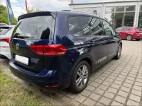 Gebraucht VW Touran Comfortline 150 PS (110 kW) 2019 Atlantik blue metallic Van / Kleinbus