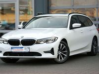 Gebraucht BMW 320 Advantage 190 PS (139 kW) 2020 Alpinweiß Kombi