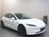 Gebraucht Tesla Model 3 Standard Range 208 kW (283 PS) 2024 Pearl white multicoat Limousine
