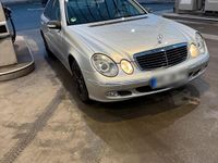 Gebraucht Mercedes E240 177 PS (130 kW) 2003 Grau Limousine
