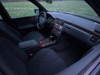 gebraucht Mercedes E200 w210 Classic Automatik