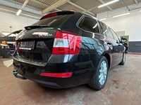 Gebraucht Skoda Octavia Ambition 140 PS (102 kW) 2014 Schwarz Kleinwagen