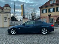 Gebraucht BMW 318 143 PS (105 kW) 2010 Blau Coupé