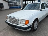 Second-hand Mercedes 200 75 CP (55 kW) 1992 Alb Berlinǎ