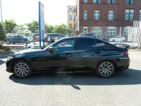 Gebraucht BMW 320 Advantage 184 PS (135 kW) 2020 Schwarz Limousine