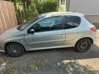 Gebraucht Peugeot 206 88 PS (64 kW) 2004 Silber Kleinwagen