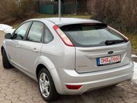 Używany Ford Focus Style 101 KM (74 kW) 2011 Srebrny Sedan/Limuzyna