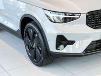 Neu Volvo XC40 Plus 163 PS (119 kW) 2026 Weiss SUV