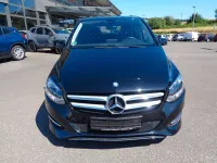 Gebraucht Mercedes B180 122 PS (89 kW) 2016 Schwarz Kleinwagen