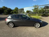 Gebraucht BMW 120 Advantage 184 PS (135 kW) 2018 Grau Limousine