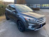 Gebraucht Ford Kuga Titanium 150 PS (110 kW) 2017 Grau SUV