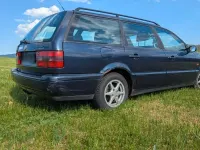 Gebraucht VW Passat 101 PS (74 kW) 1996 Blau Kombi