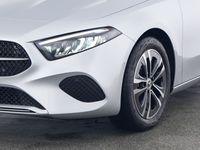 Gebraucht Mercedes A200 Progressive 163 PS (119 kW) 2023 Iridiumsilber Limousine