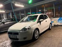 Gebraucht Fiat Punto 77 PS (56 kW) 2009 Weiß Kleinwagen
