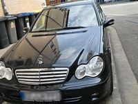 Gebraucht Mercedes C180 143 PS (105 kW) 2007 Schwarz Limousine