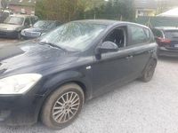 Gebraucht Kia Ceed LX 109 PS (80 kW) 2007 Schwarz Kleinwagen