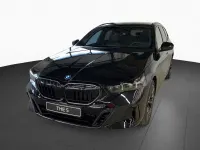 Neu BMW 550e Comfort Edition 489 PS (359 kW) 2026 Black sapphire (schwarz) Kombi