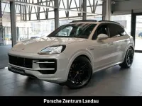 Gebraucht Porsche Cayenne E-Hybrid Black Edition 470 PS (345 kW) 2026 Weiß SUV