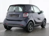 Gebraucht Smart ForTwo Coupé Prime Exclusive 60 kW (82 PS) 2024 Sapphire blue metallic Coupé