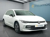 Gebraucht VW Golf VIII 150 PS (110 kW) 2025 Weiß Kleinwagen
