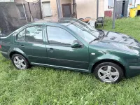 Brugt VW Bora 101 HK (74 kW) 1999 Grøn Sedan