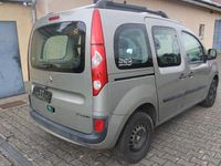 Gebraucht Renault Kangoo 90 PS (66 kW) 2010 Silber Van / Kleinbus