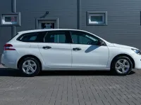 Gebraucht Peugeot 308 Access 110 PS (80 kW) 2014 Lack weiss banquise/deckende l Kombi