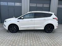 Gebraucht Ford Kuga Vignale 179 PS (131 kW) 2019 White platinum SUV